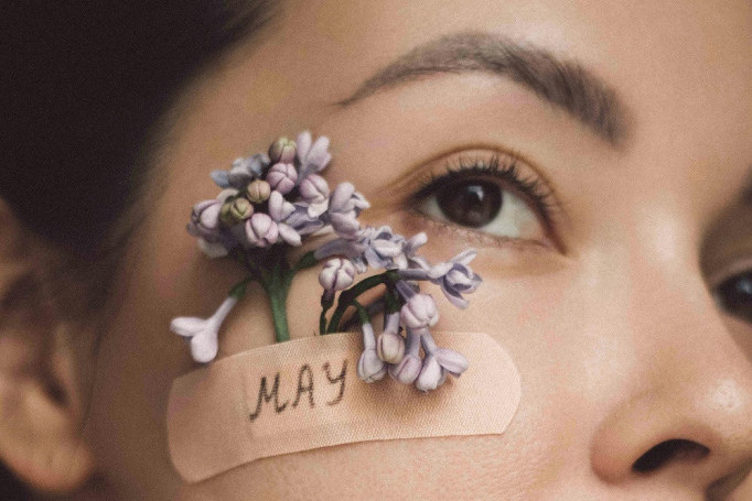 Veliki mesečni horoskop za maj: Sudbonosni susreti su pred nama, pratite znakove na putu!