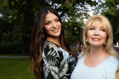 Šta ćemo sad? Evo u čijim rukama je završio bidermajer Suzanine ćerke