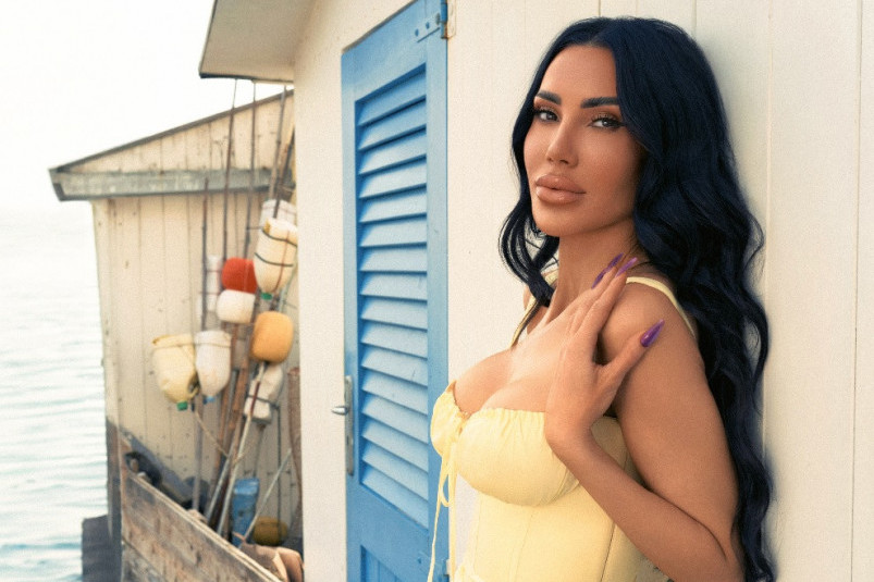 JANA NAILS - Summer go-to destination!