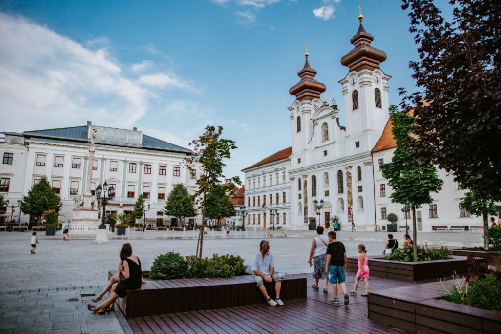 Đer: Neodoljivo remek-delo barokne arhitekture