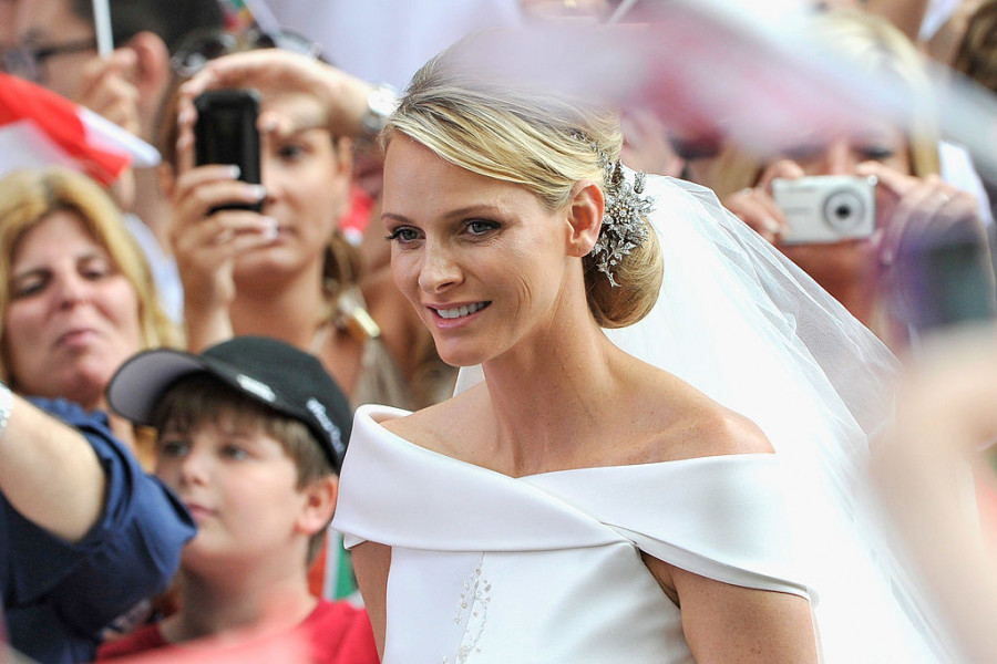 Da li je 13 (ne)srećan broj? Albert i Šarlin od Monaka slave godišnjicu braka, o njenim suzama i venčanici i danas se priča