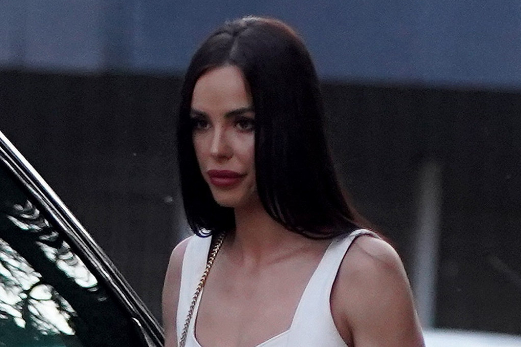 Tri porođaja i mnogo neprospavanih noći, ovako izgleda Bogdana Ražnatović bez trunke šminke