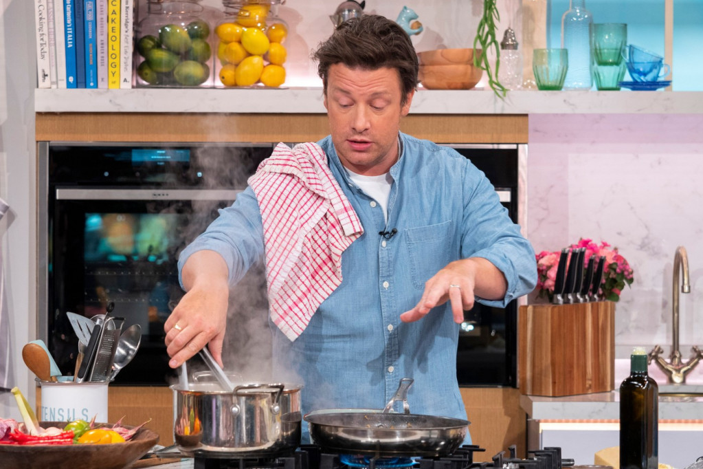 Džejmi Oliver otkriva recept za hleb iz air fryer, gotov za 30 minuta