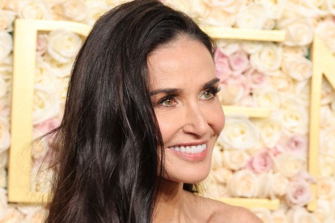 Dan nakon dodele Zlatnog globusa svi pričaju o haljini Demi Mur