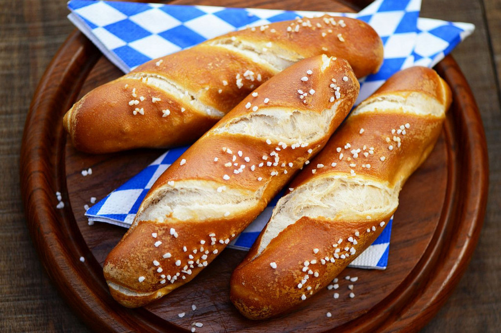 Neodoljivo ukusno: Otkrivamo tajnu savršenog bavarskog peciva koje osvaja čula (recept)