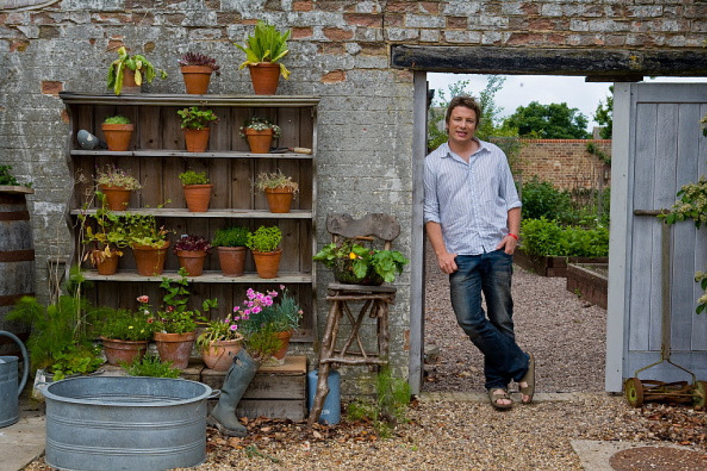 Kako izgleda dom Džejmija Olivera? Prelepo seosko imanje, divan spoj rustike i luksuza