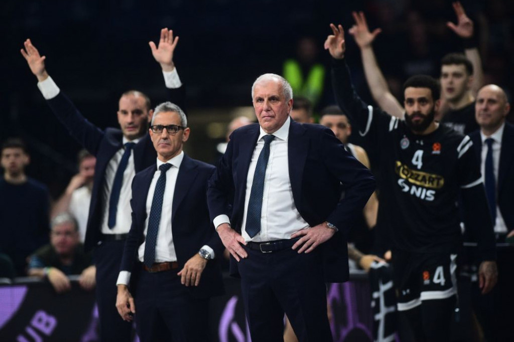 Devojka došla na utakmicu Partizana, otišla u suzama, ono što je doživela na tribinama ganuće svakog, Srbija joj se klanja