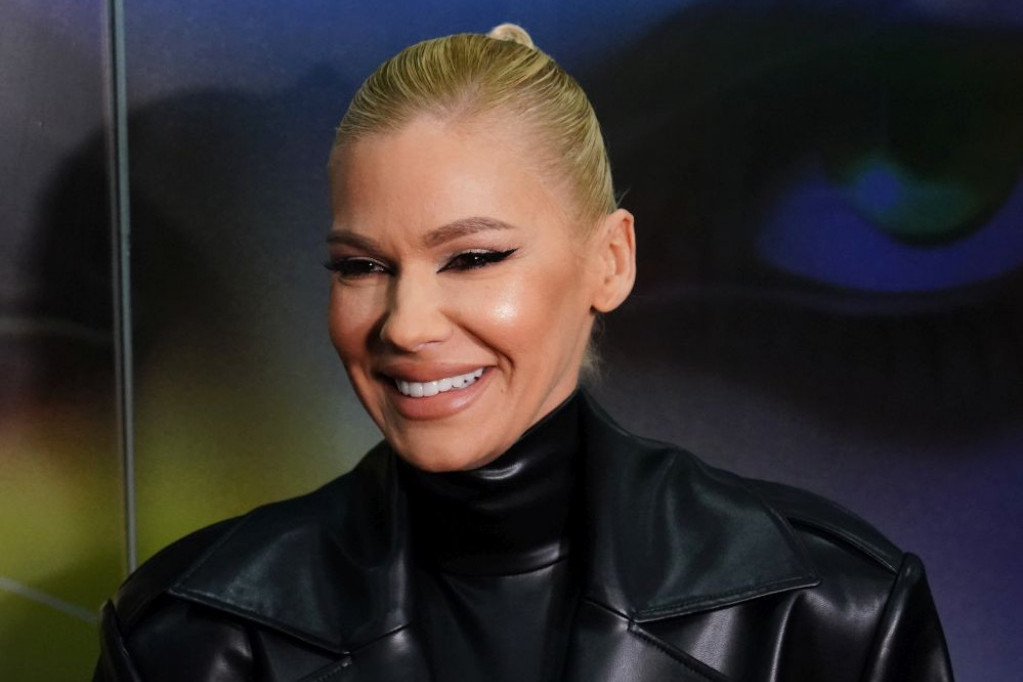 Kočija, vetar u kosi i njegov pogled: Nataša Bekvalac nikad srećnija za 8. mart