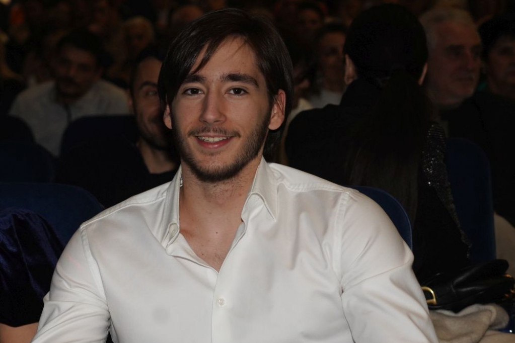 Sin Harisa Džinovića je enigma za javnost, vodi povučen život: A sada, Đina sve odala