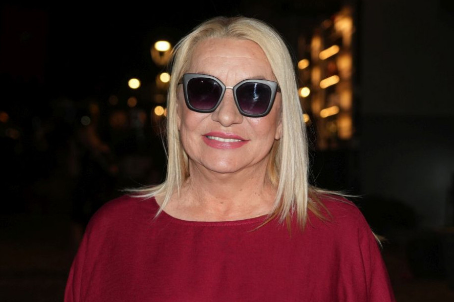 Vesna Zmijanac podlegla trendu: Ispeglala bore na licu, ovo je sada ona (foto)