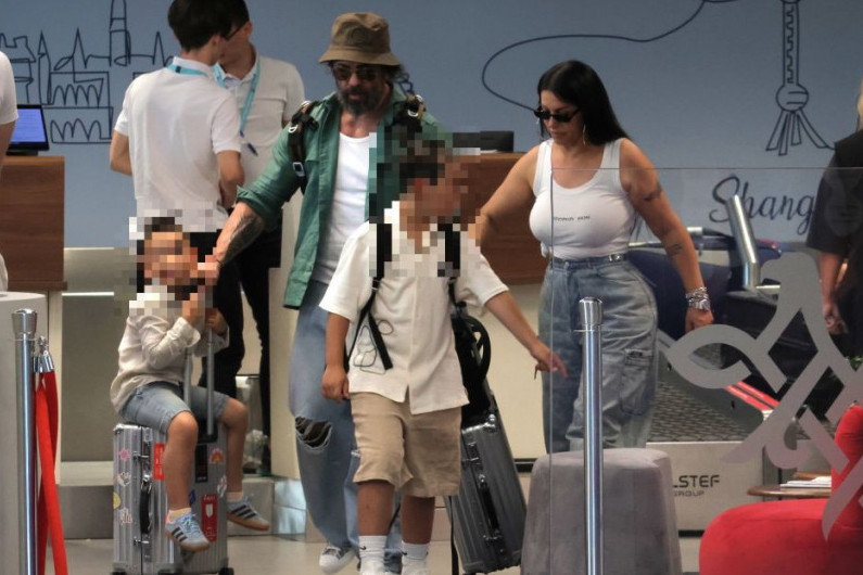 Jakov i Jovan ništa manje nisu zaslužili: Seka uživa sa porodicom na moru, kakav je ovo luksuz