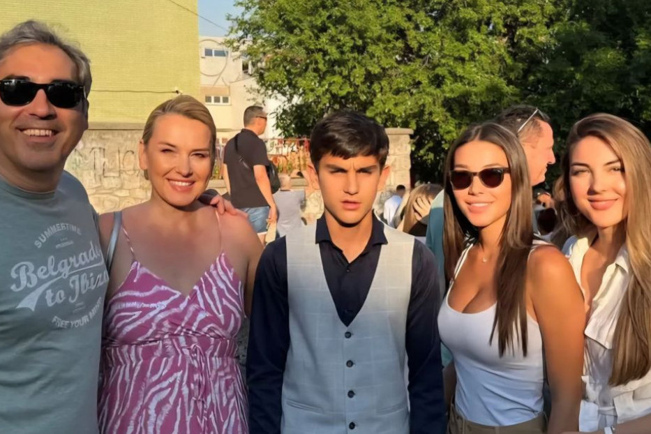 U krugu porodice Gajšek: Jedna ćerka psiholog, druga uspešan student, a sin Andrej..