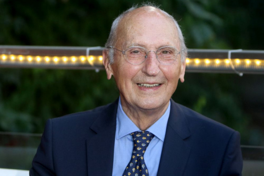 Gde je danas Oliver Mlakar? Grad zamenio selom, a svi se čude kako izgleda u 90. godini