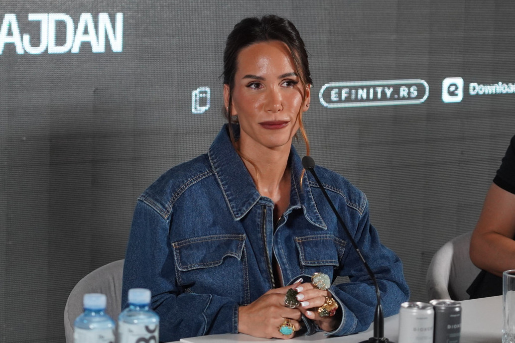 Nikolijino oglašvanje posle otkazanog koncerta: Tužna sam, informacije koje su mi prenete...