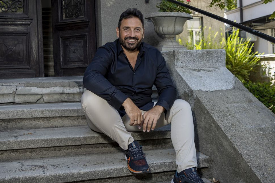 Ivan Zeljković za HELLO! o ćerki i sinu koji odrastaju van Srbije: Oni su “dubaijska deca”