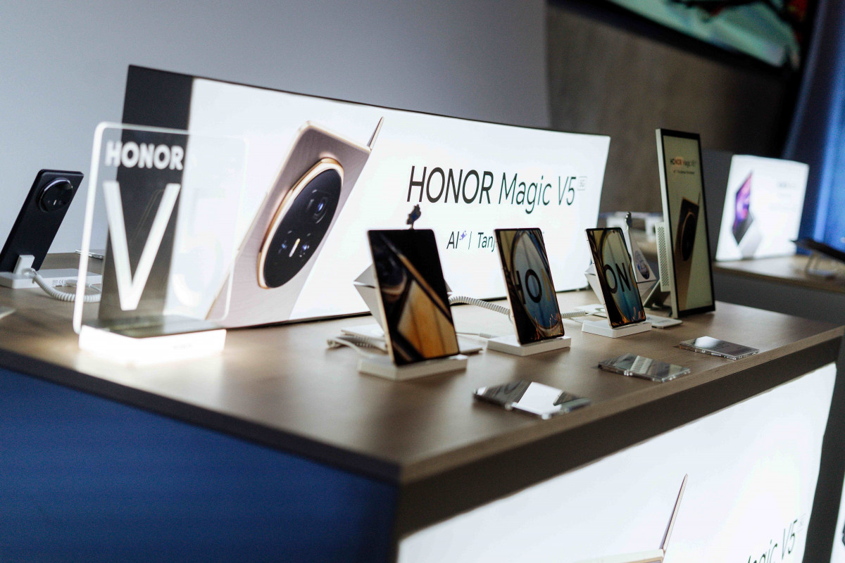 Novi HONOR Magic V5 uređaj je stigao u Srbiju