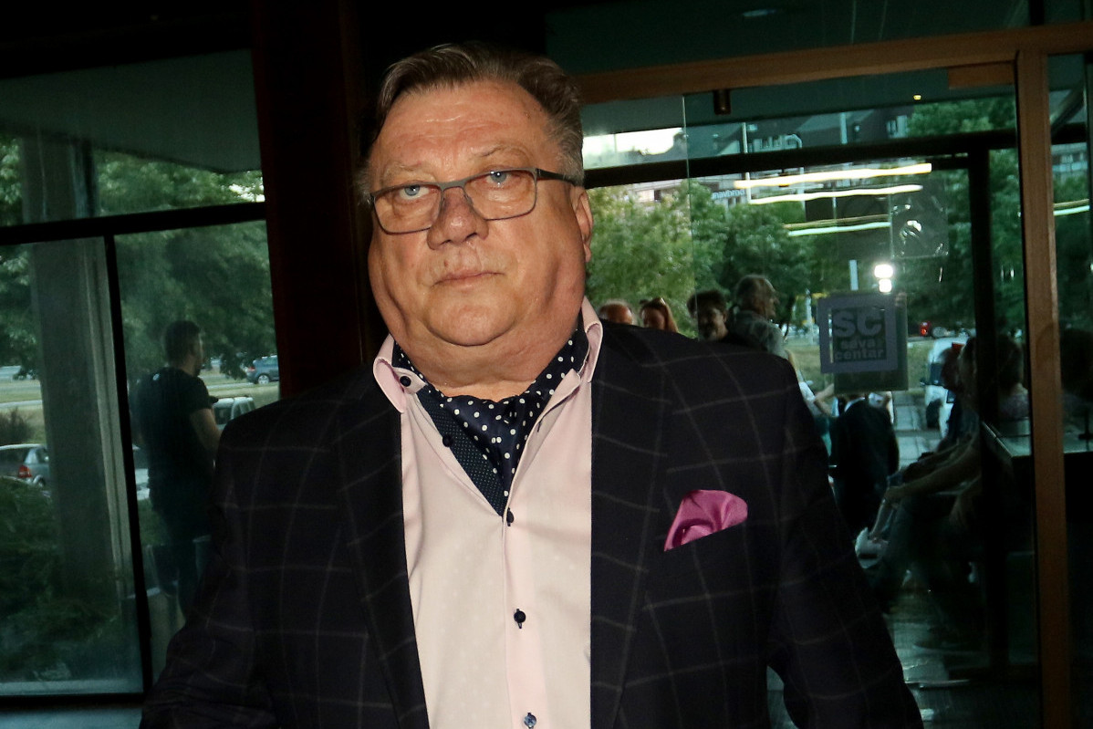 Oglasio se Halid Bešlić sa onkološke klinike, poslao jaku poruku