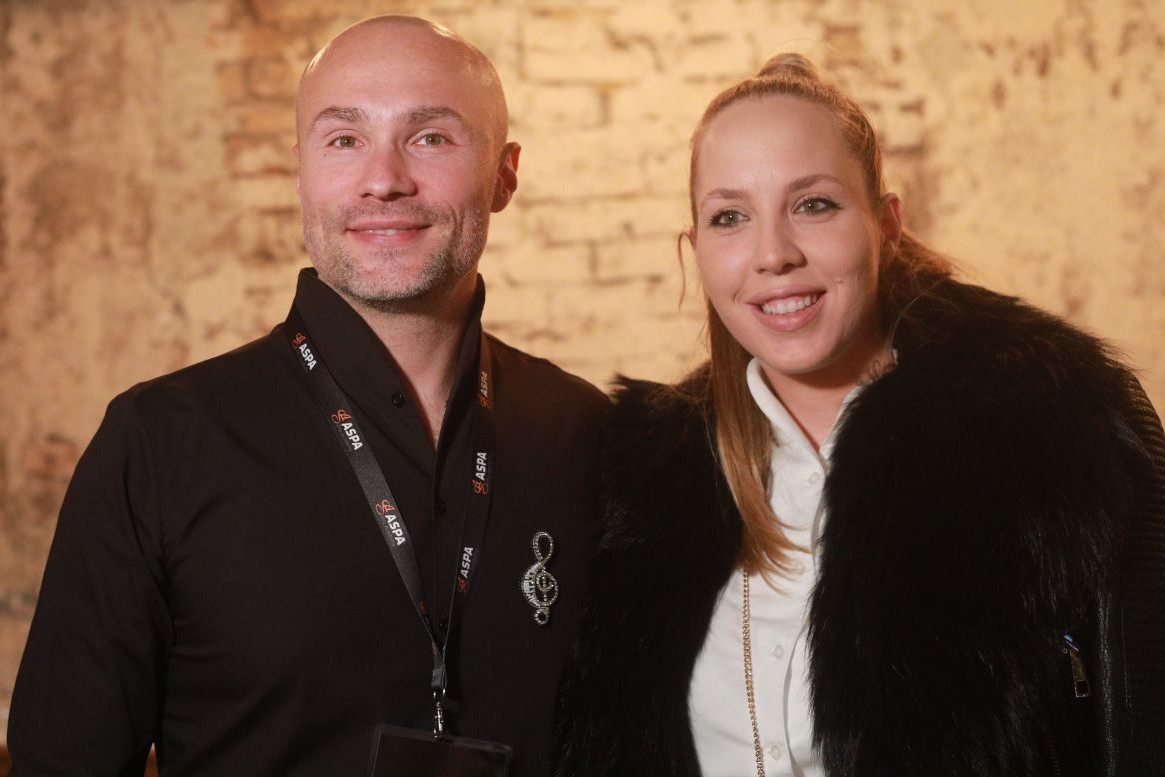 Aca Sofronijević otvorio školu: Podržale ga brojne kolege, Savo Milošević u društvu devojke