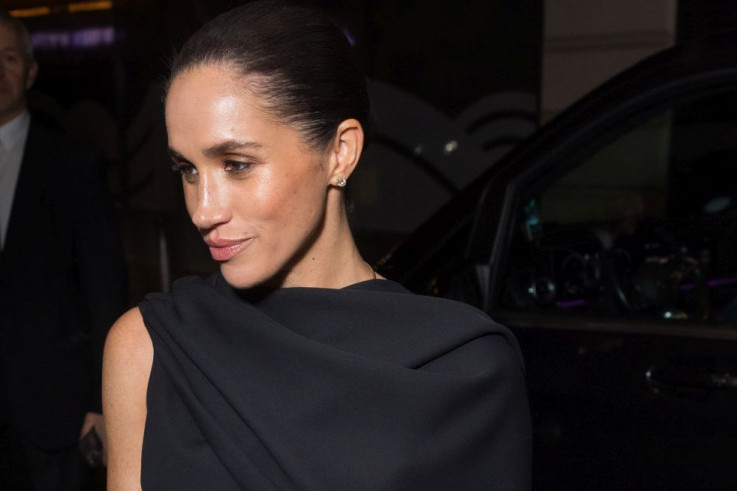 Megan Markl stigla u Pariz i ponovo je u centru pažnje: Svi čekaju sledeći korak i novu odevnu kombinaciju