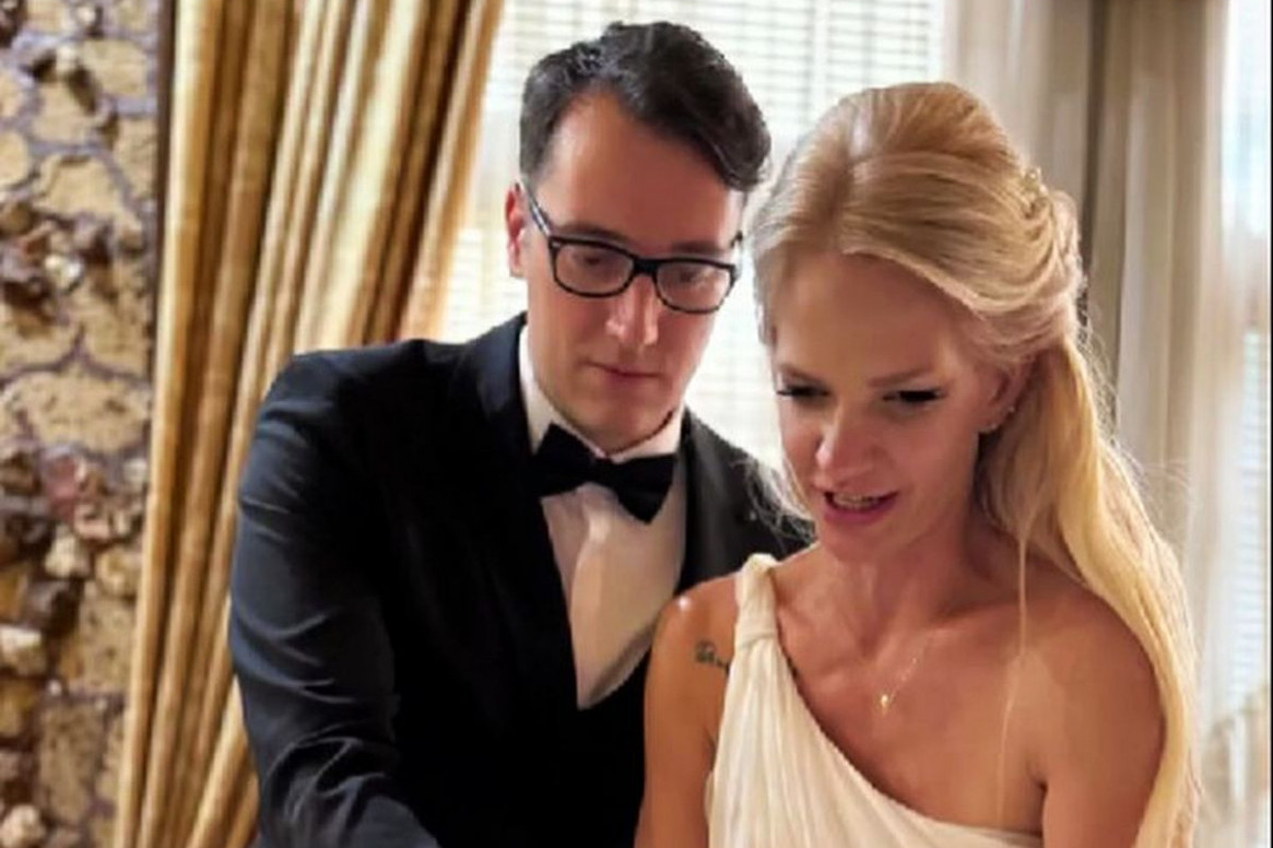 Udala se Dragana Dabović, kao grčka boginja, sin Noa i ćerka Bjanka na venčanju, kuma Nina Janković blista