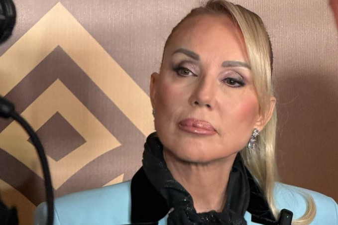 Lepa Brena: Moje haljine i cipele nosile su žene u Grandu, sad imam problem