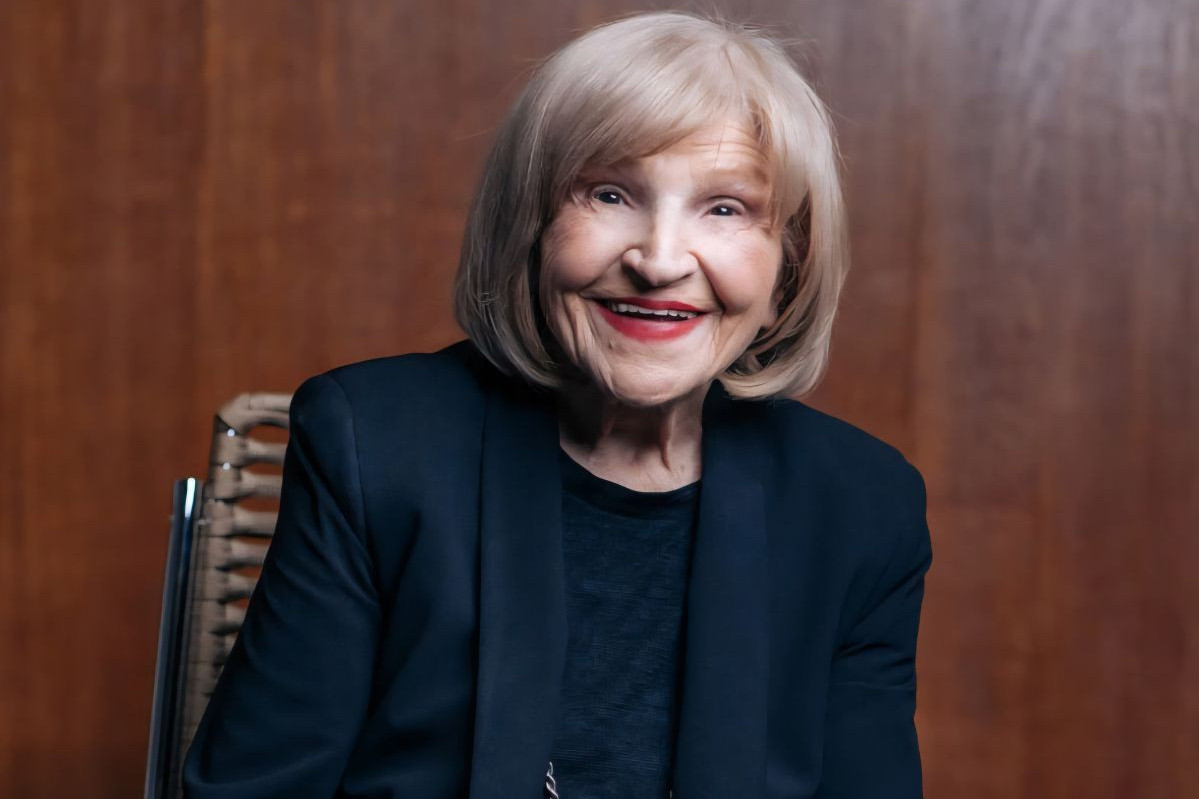 Povukla se iz javnosti posle porodične tragedije: Ovako danas izgleda Mira Banjac, 96. rođendan proslavila u posebnom društvu