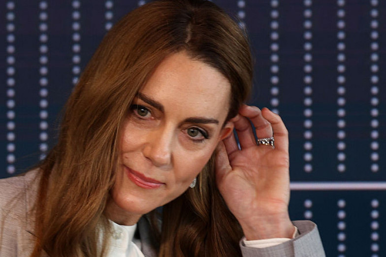 Kejt Midlton, princeza koja potpuno transformiše stil „poslovne dame“ jednim odevnim komadom