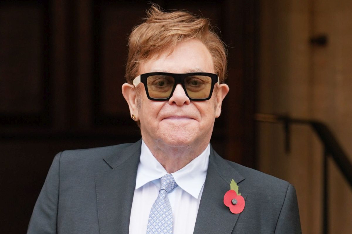 Moram biti jak... 15 meseci najteže borbe Eltona Džona