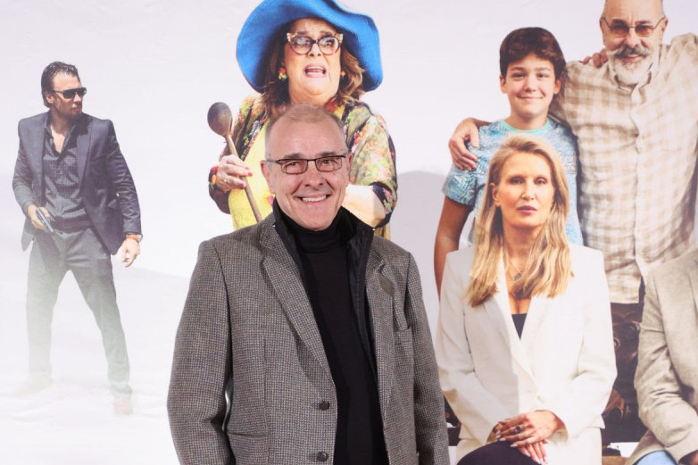 Premijera filma “Povratak Žikine dinastije”: Boba Pavlović se vratio posle pet decenija, Srđan Timarov u prelepom društvu