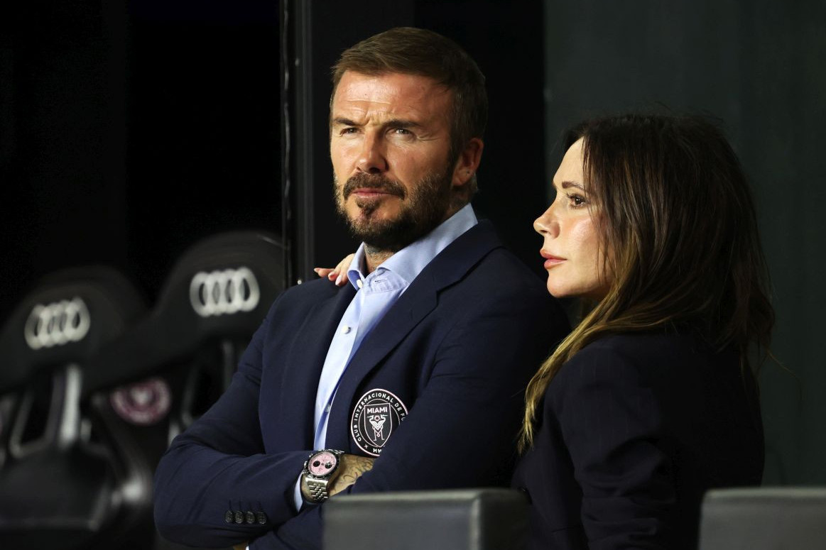 Svi pričaju o Bekamovima: Da li su Dejvid i Viktorija “otpratili” sina Bruklina ili on njih?